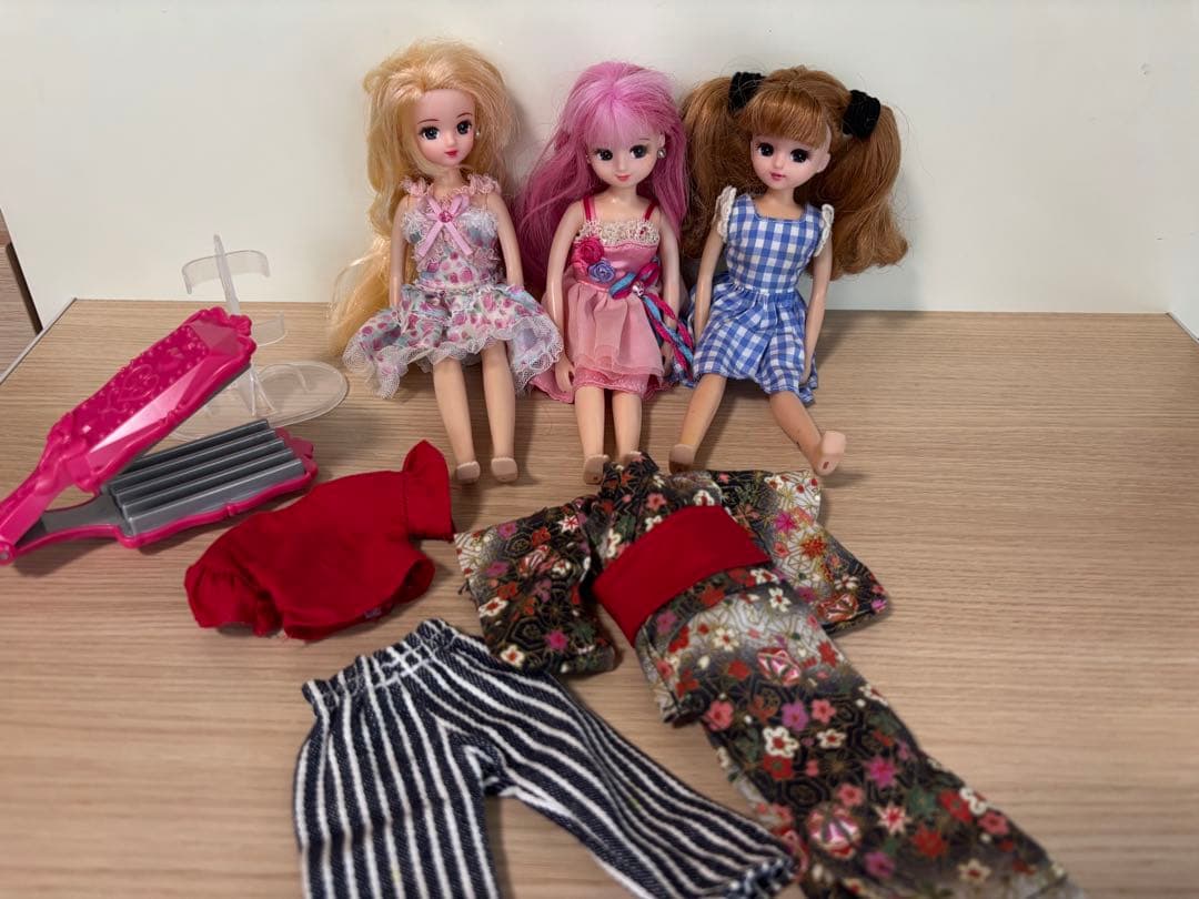 Rebecca-style dolls, 3 units with clothes and accessories, bundled sale, TOMY fashion dolls