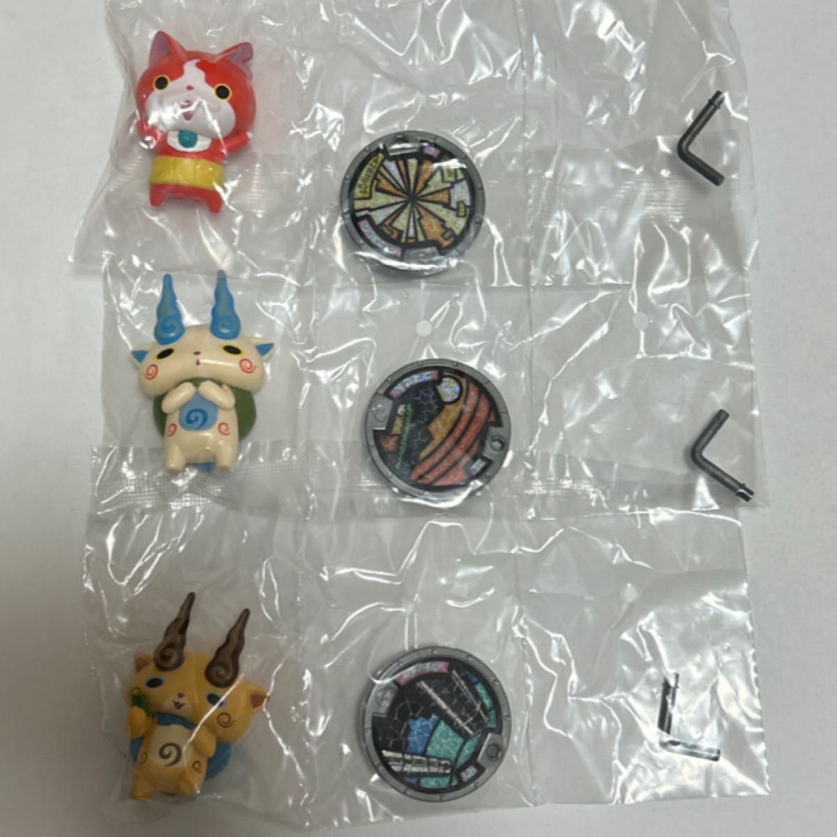 Yo-kai Watch Summon Medal Figure Jibanyan, Komasan, and Komajiro 3-Piece Set