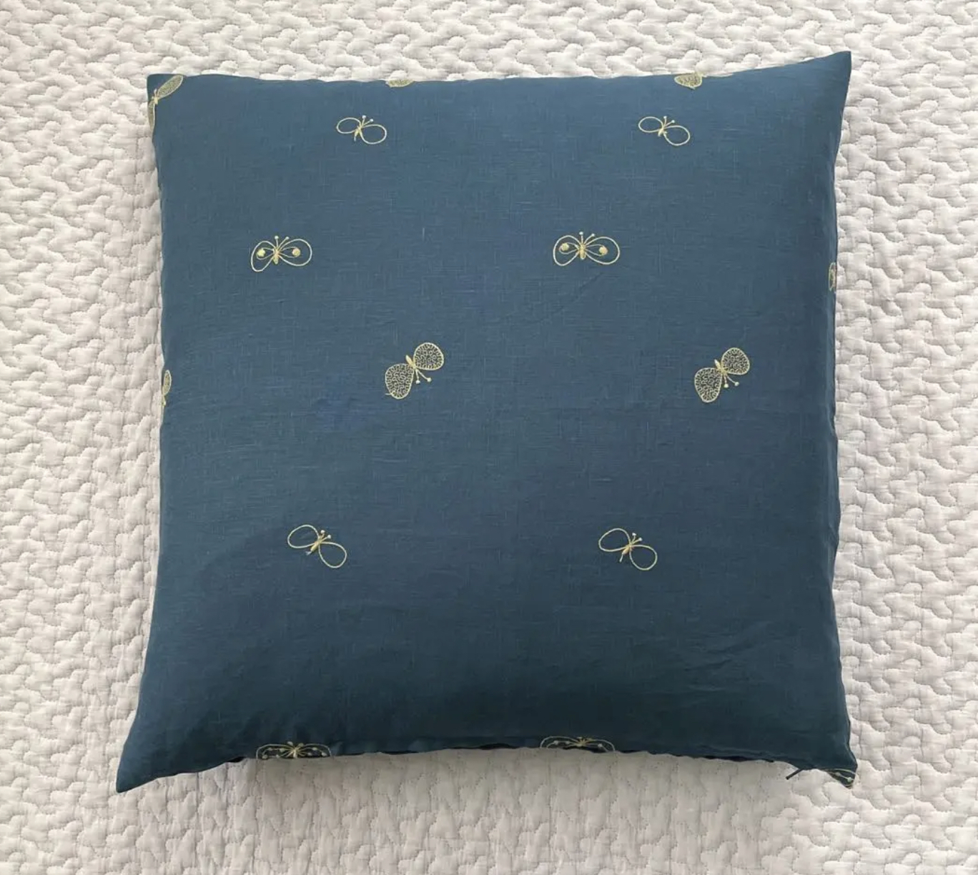 ⚮̈米娜佩尔霍嫩 choucho noppara 无 蓝色 靠垫套
