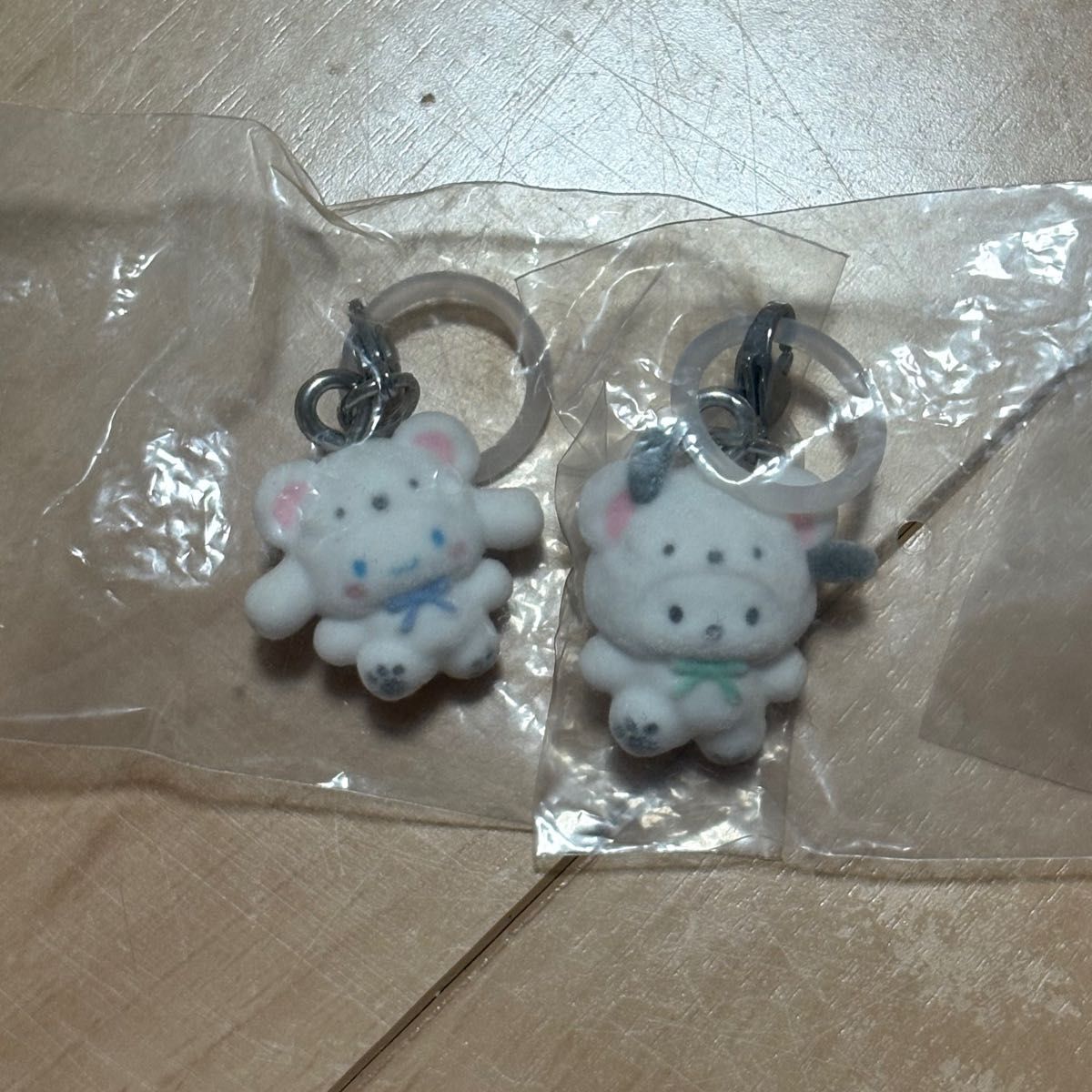 Sanrio Characters Mark Accessories Fluffy Snow Cinnamoroll Pochacco