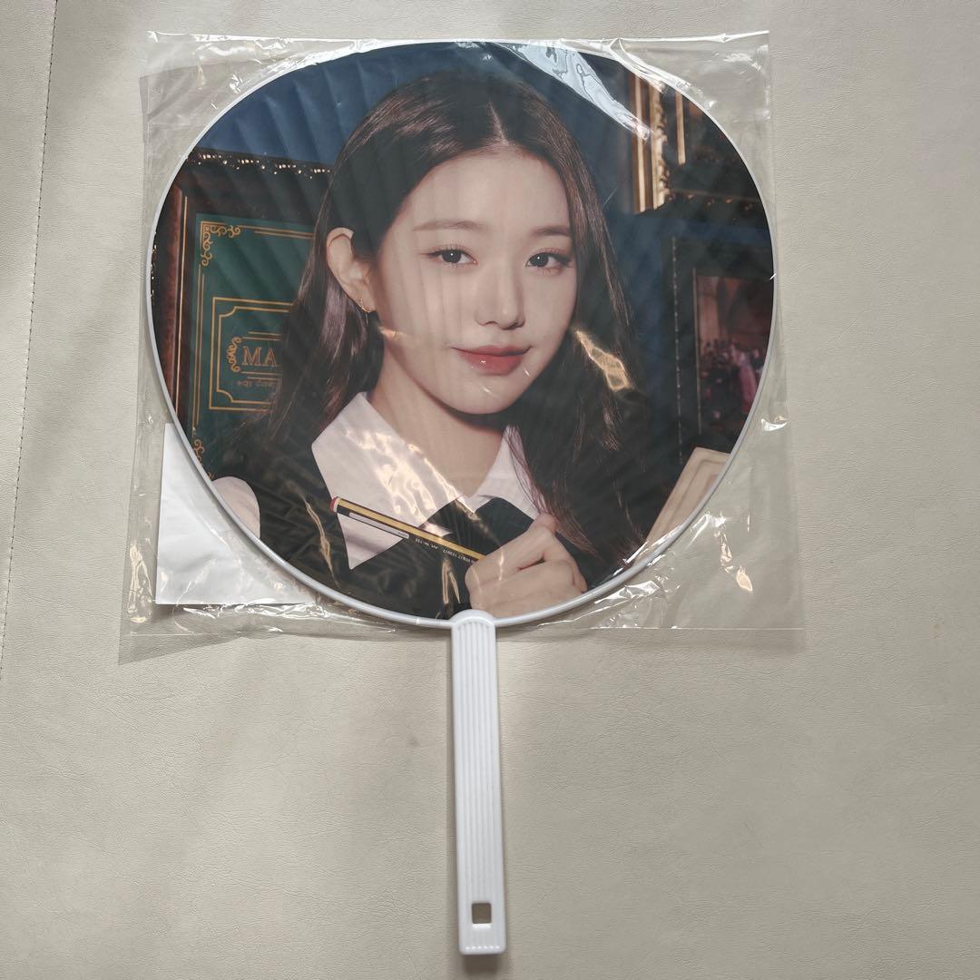 IVE WONYOUNG 扇子 The Prom Queens