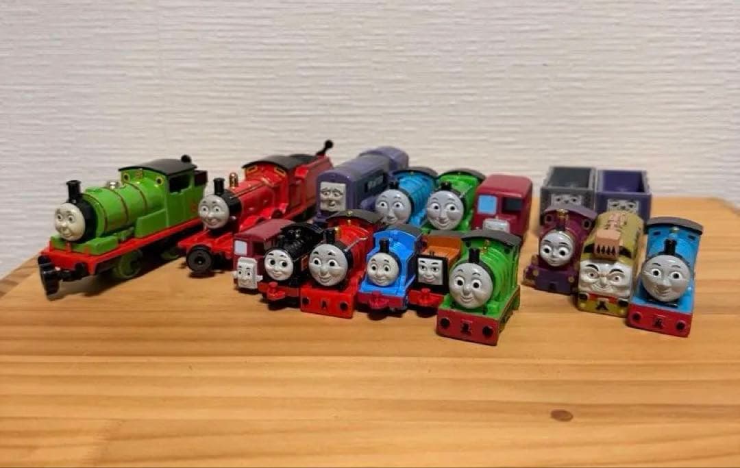 Tomica Thomas & Friends 17-Car Set