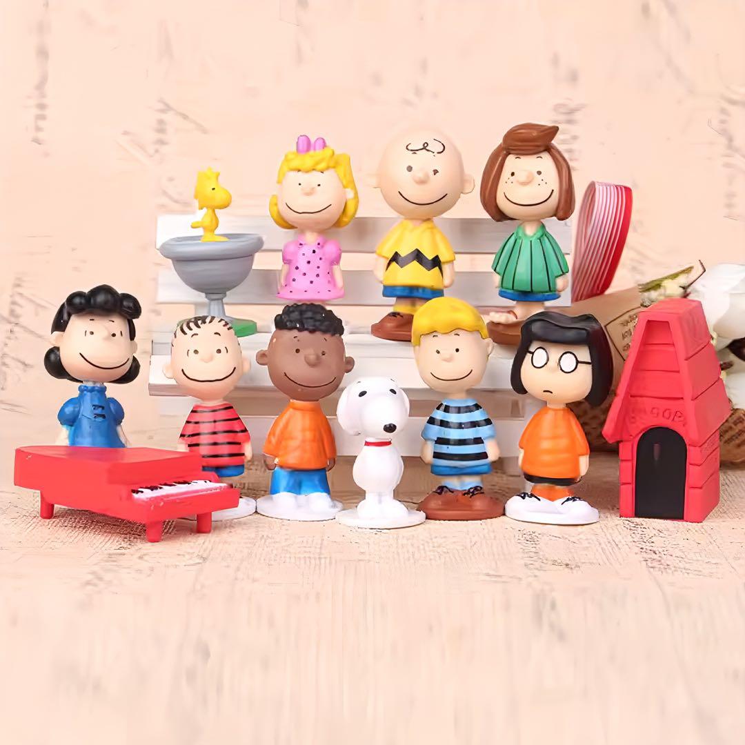 New Peanuts Figure 12-Piece Set Character Miniature
