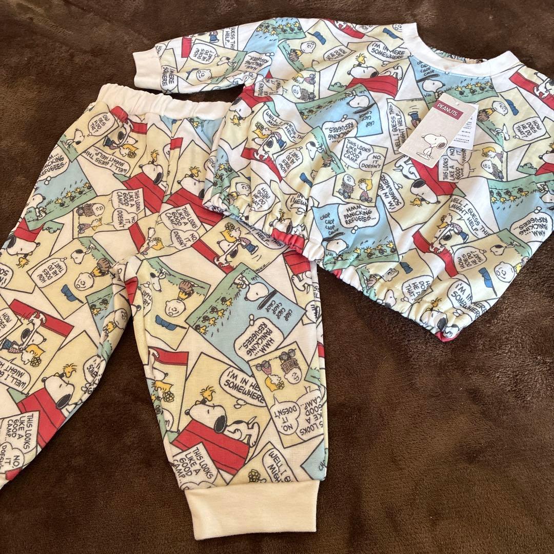 New PEANUTS Snoopy Pajamas Top and Bottom Set 90