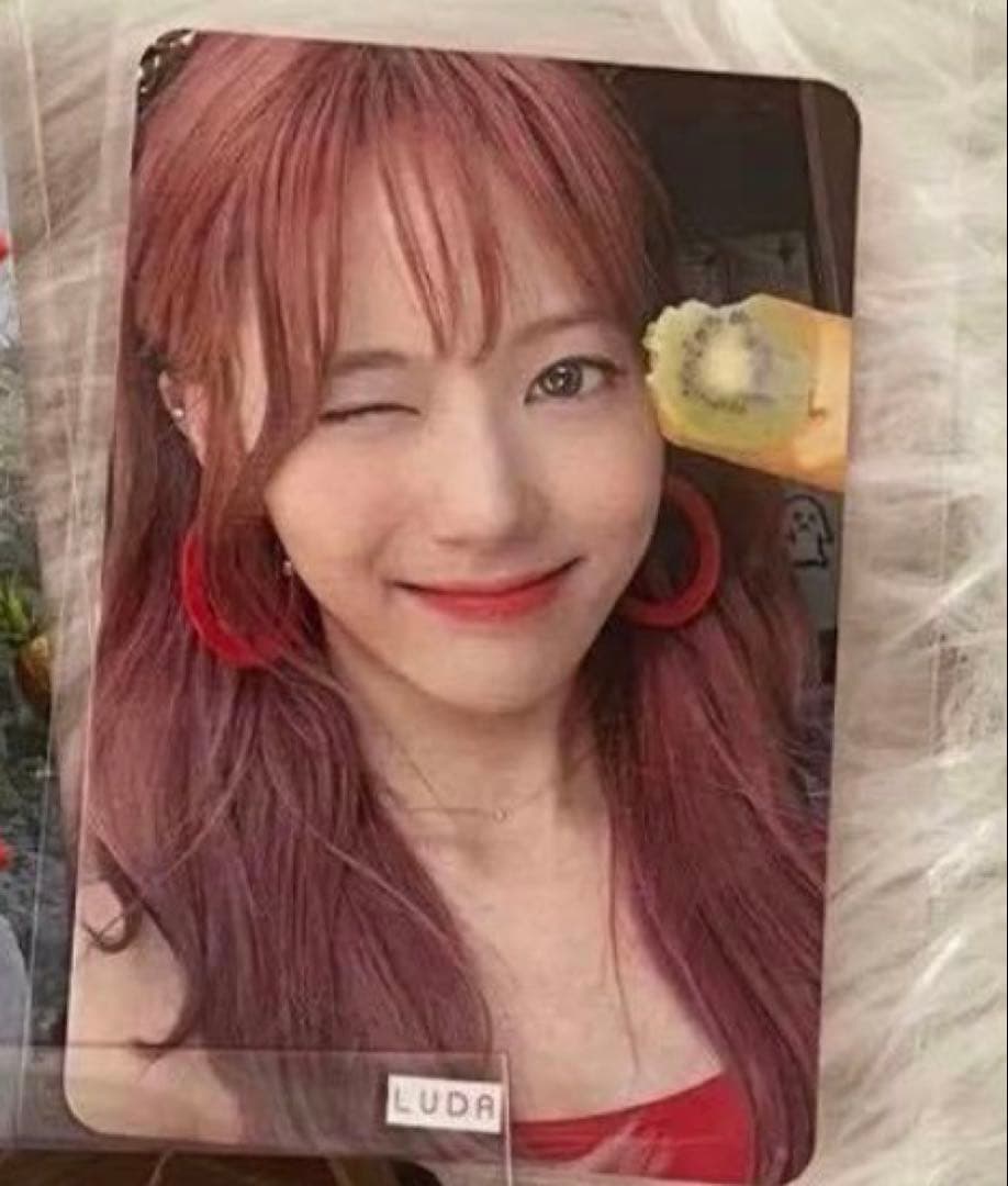 WJSN宇宙少女鲁达LUDA小卡