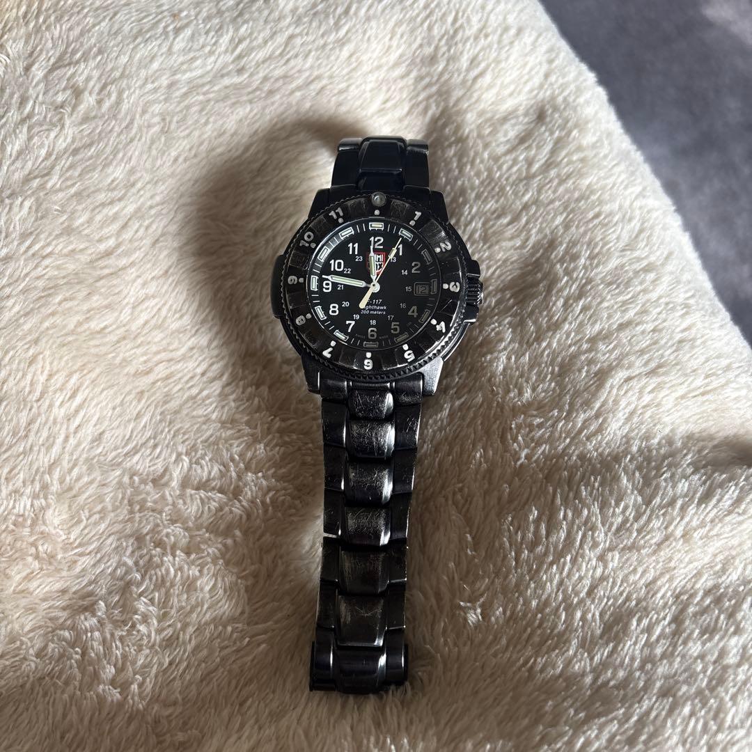 LUMINOX F-117 NIGHTHAWK 200m 黑色 动作品