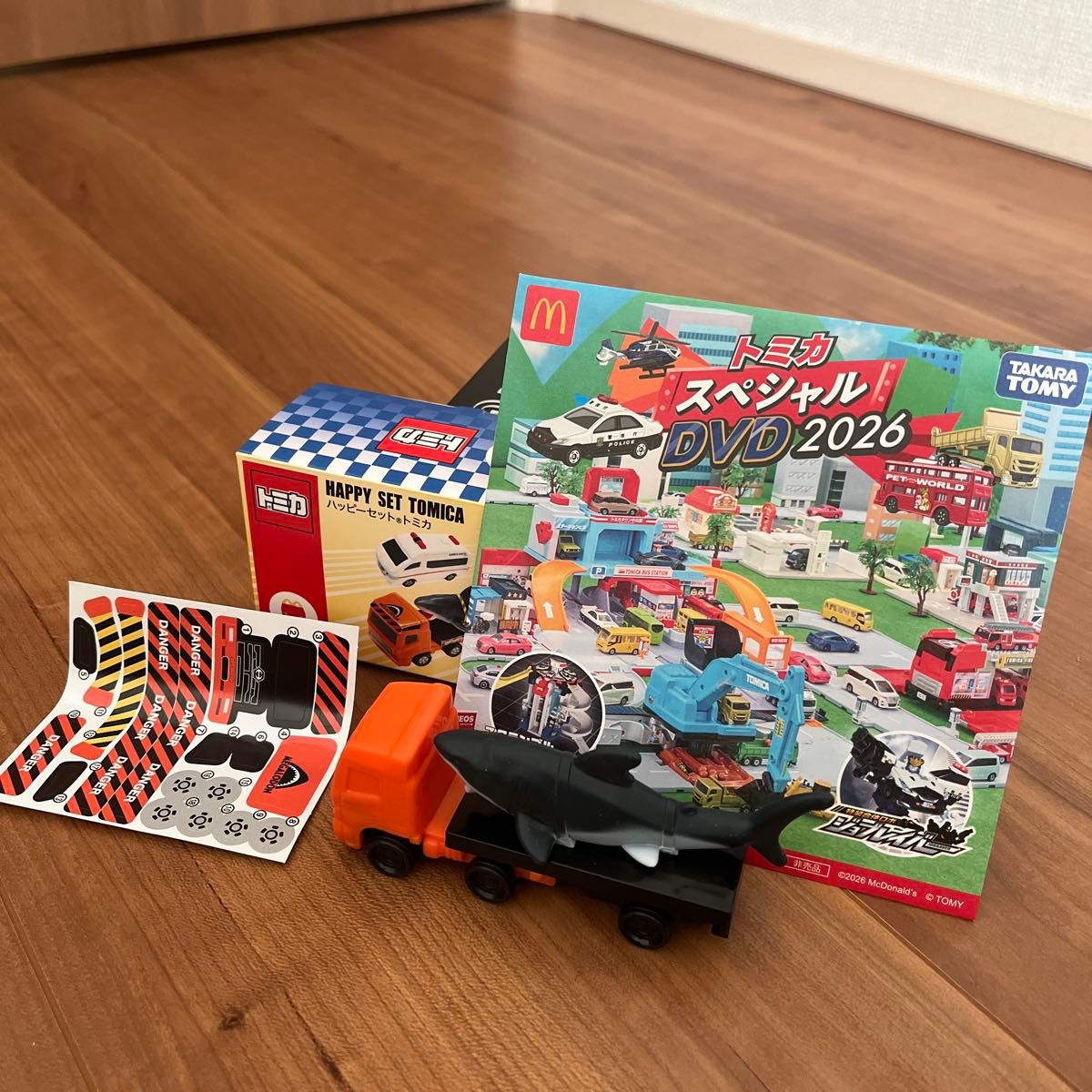 McDonald's Happy Set Tomica Hino Profia Megalodon Transport Vehicle DVD