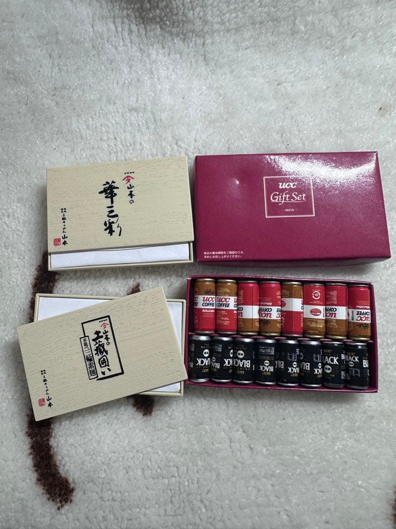 Reament Yamamoto's Hand-Pulled Miwa Somen and UCC Miniature Gift Set
