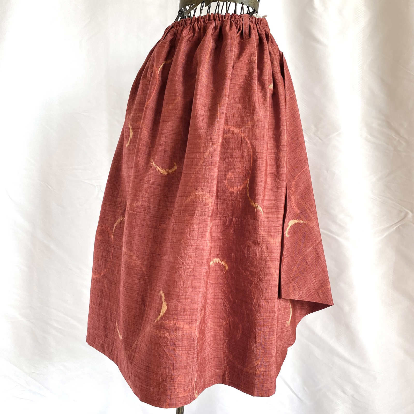 及膝长度 苏芳色与唐草纹样的紬和服面料半身裙 和服改造