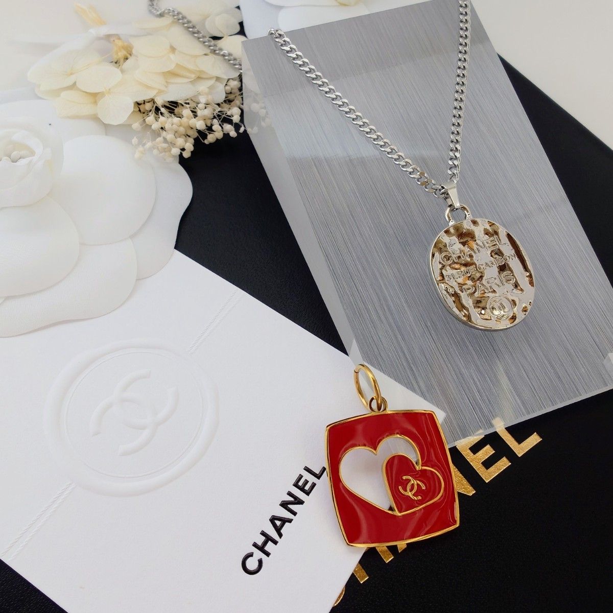 香奈儿 CHANEL 2026 节日限定 情人节红款 吊饰项链 CV38