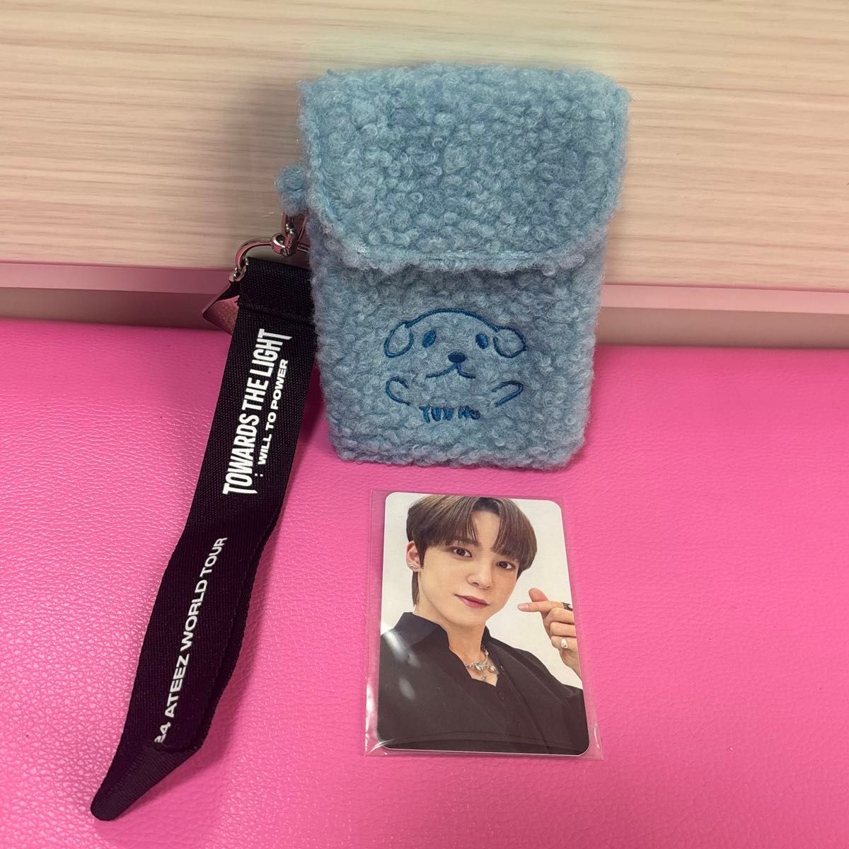 ◆ ATEEZ Yunho MD Strap Mini Pouch Trading Card