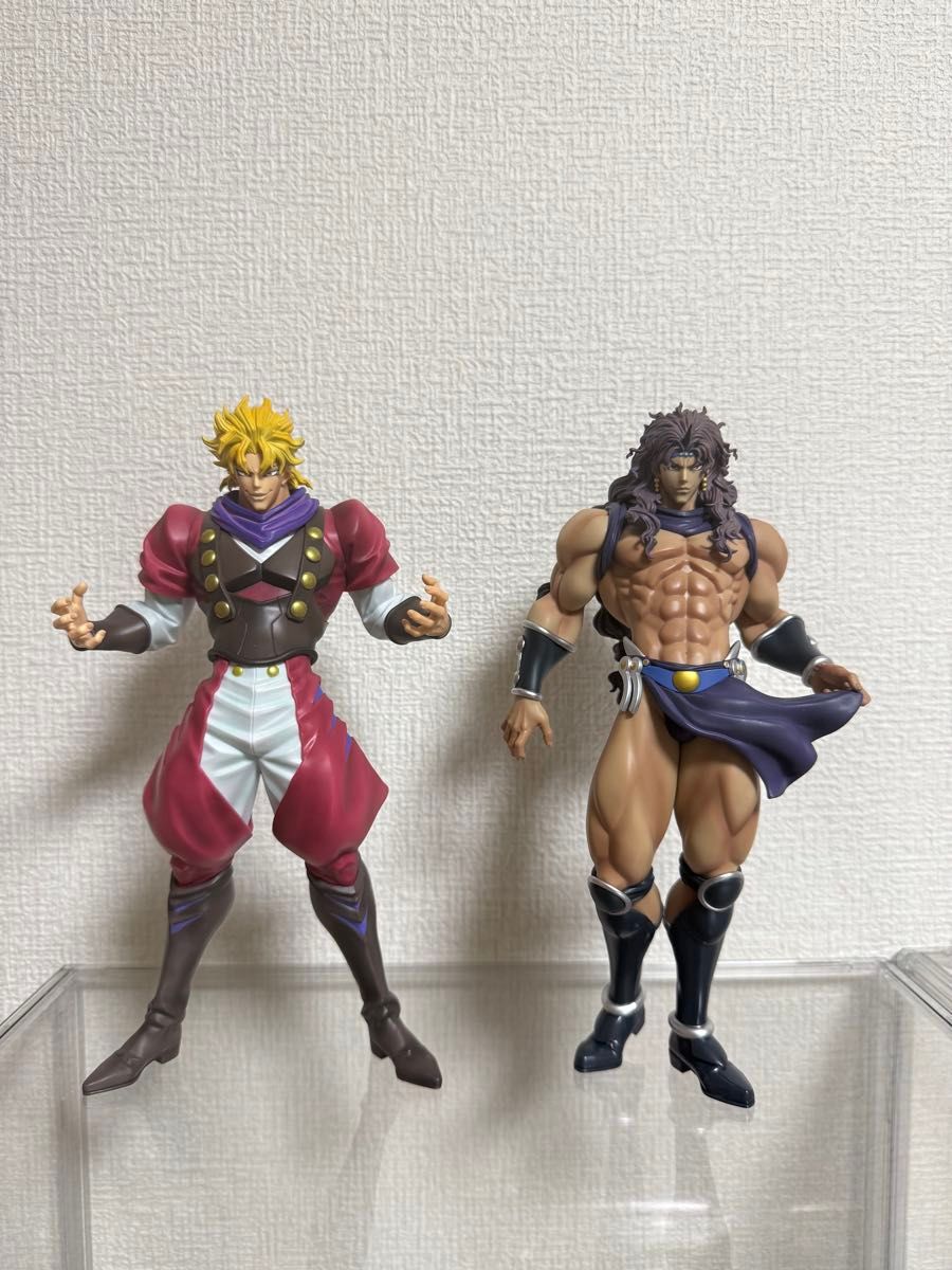 JoJo's Bizarre Adventure Figure DIO Cars 2-Piece Set