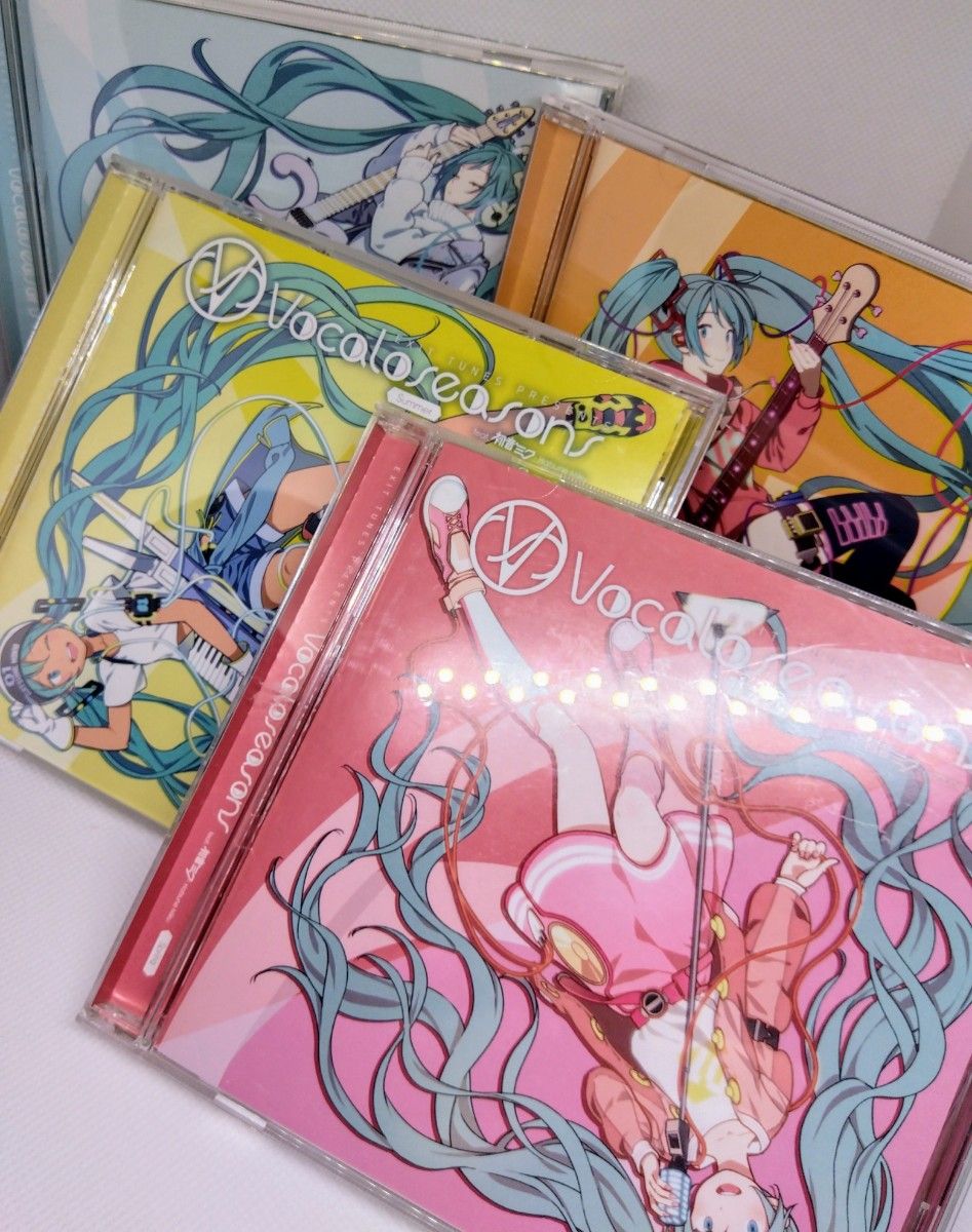 Vocaloseasons feat. 初音ミク Spring Summer Autumn Winter 4枚