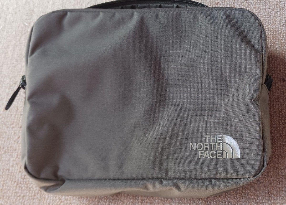 THE NORTH FACE 北面 口袋 文件盒 绿色