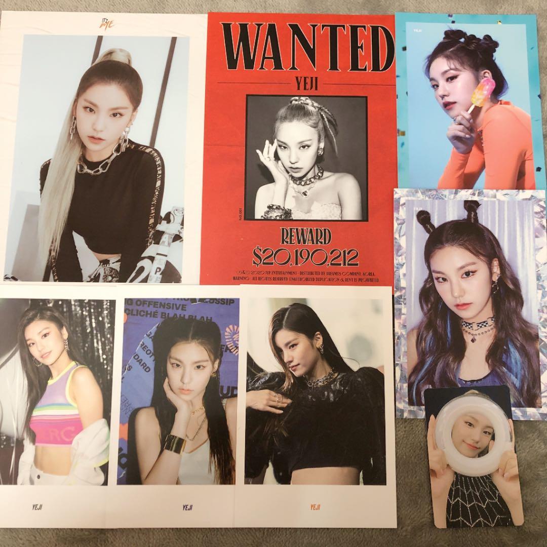 ITZY Yeji First Photo Comp Wannabe Large Format Photo Penlight Treka