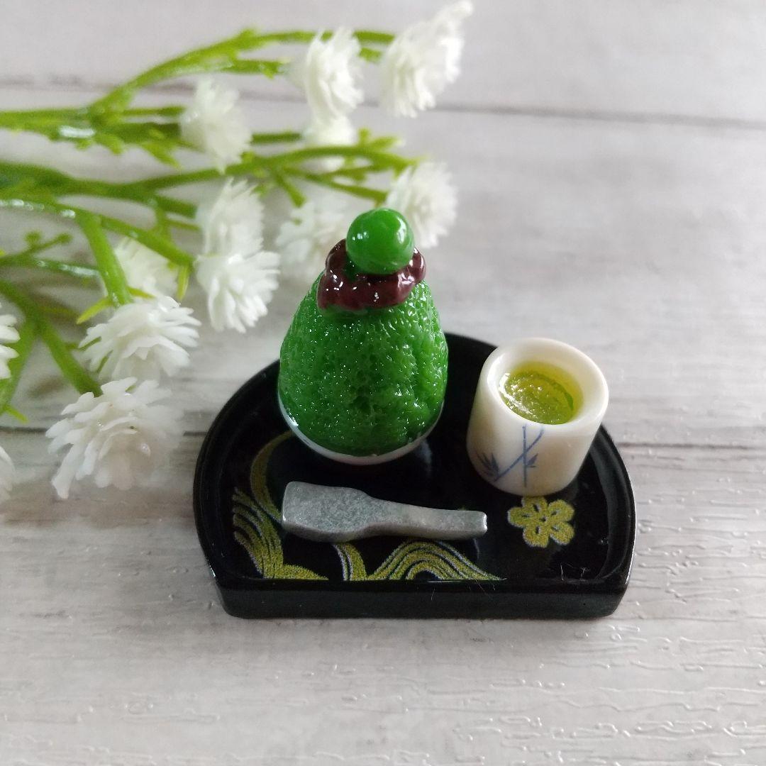 Miniature #2507 Matcha Shaved Ice with Cherry Blossom Pattern, Japanese-style Tray and Yumomi Cup