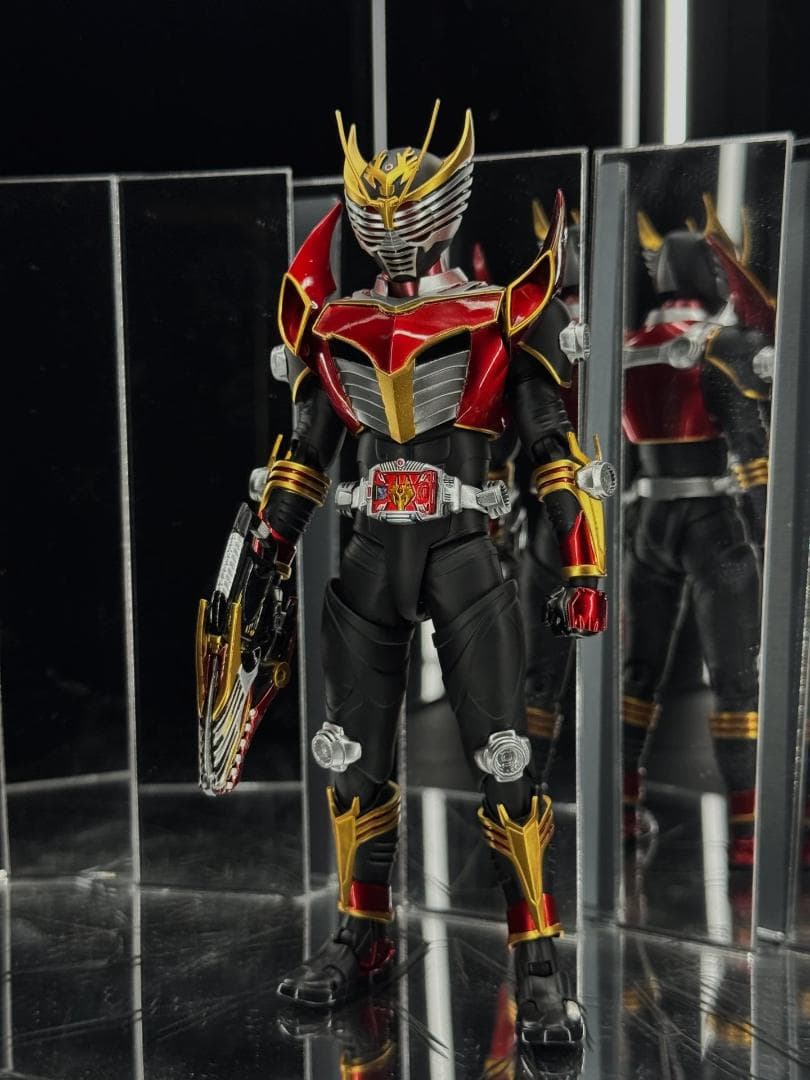 真骨雕 S.H.Figuarts 假面骑士龙骑生存形态