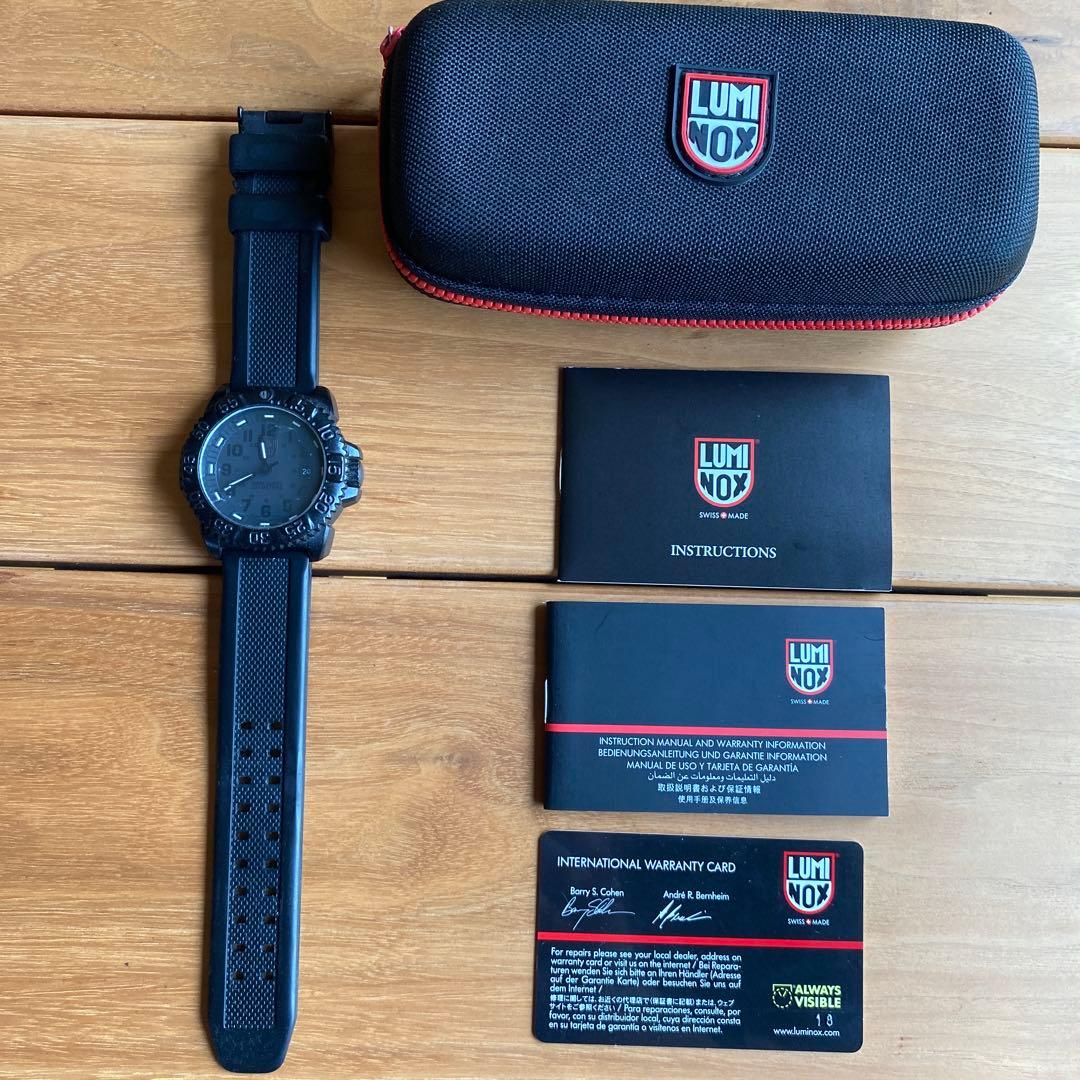 LUMINOX SERIES 3051 BLACK OUT 手表