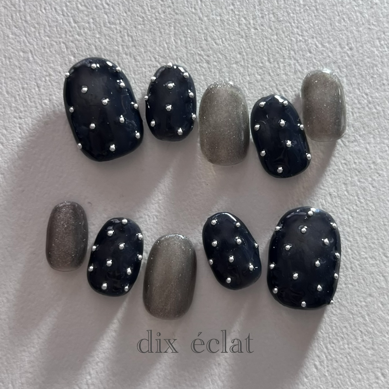 Custom Size [No. 07] Sheer/Magnet/Dot/Black/Short Oval/Nail Tips