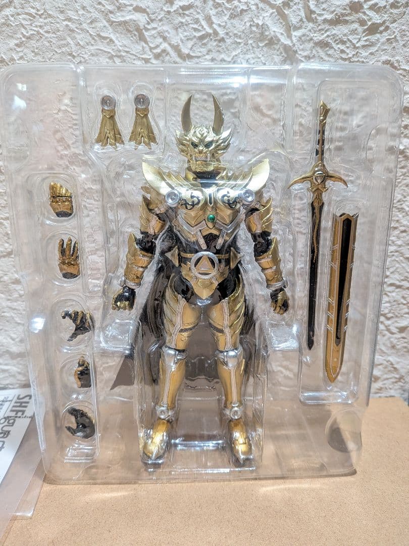 S.h.Figure arts花样滑冰黄金骑士牙狼GARO