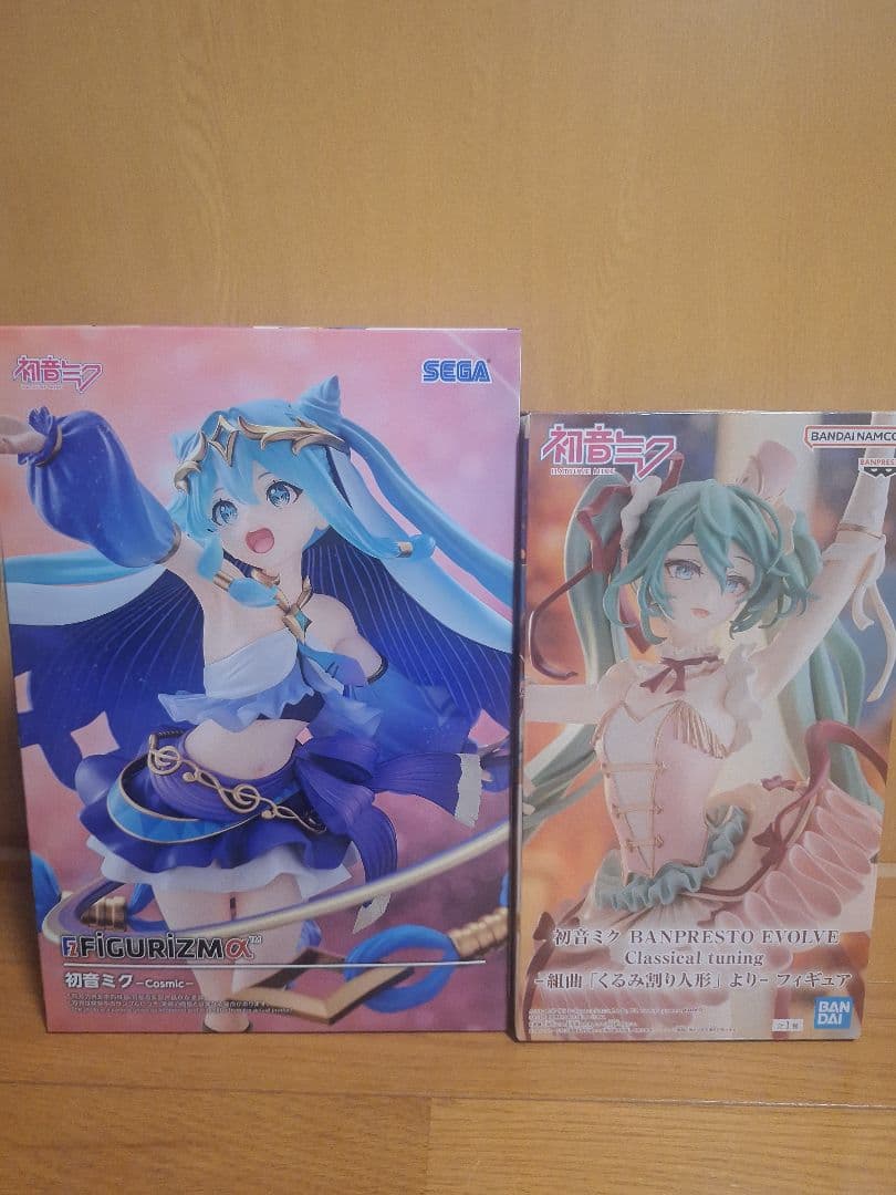 【打包出售】初音未来 手办 2件套装