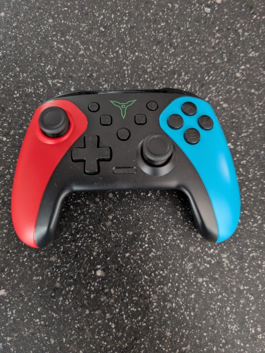 Switch用无线控制器 兼容Pro控制器 红×蓝