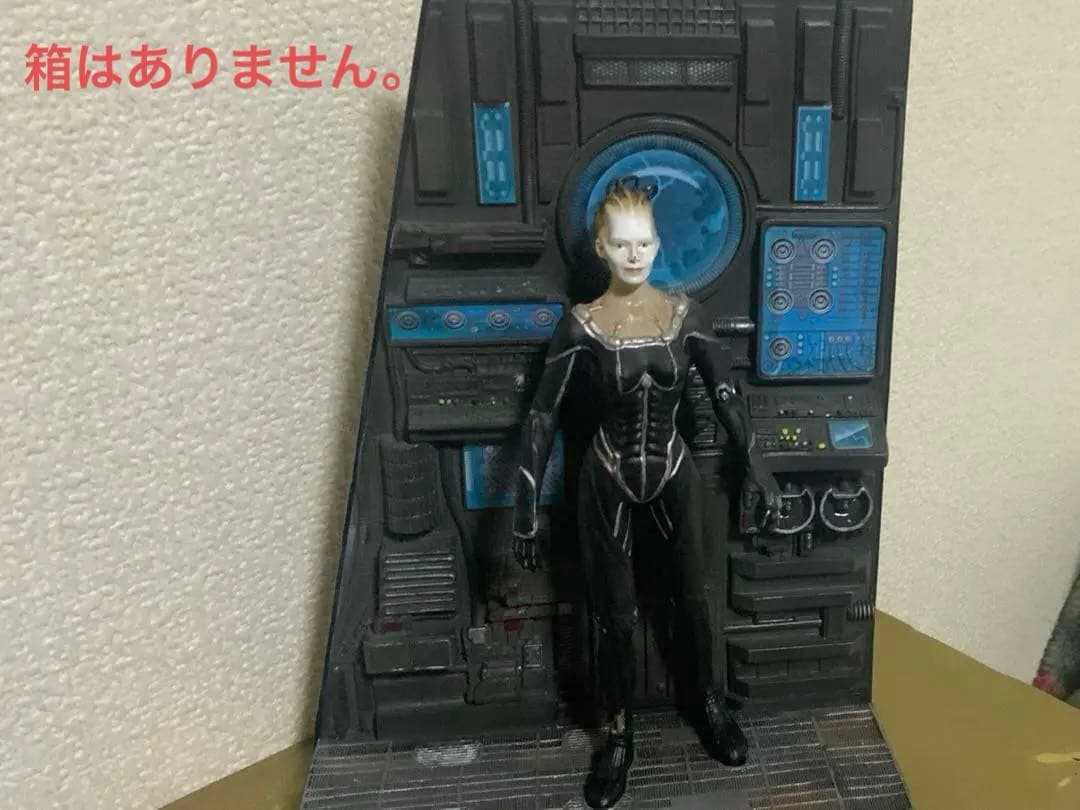 Rare STAR TREK Borg Queen Diorama Figure (Figure Only)