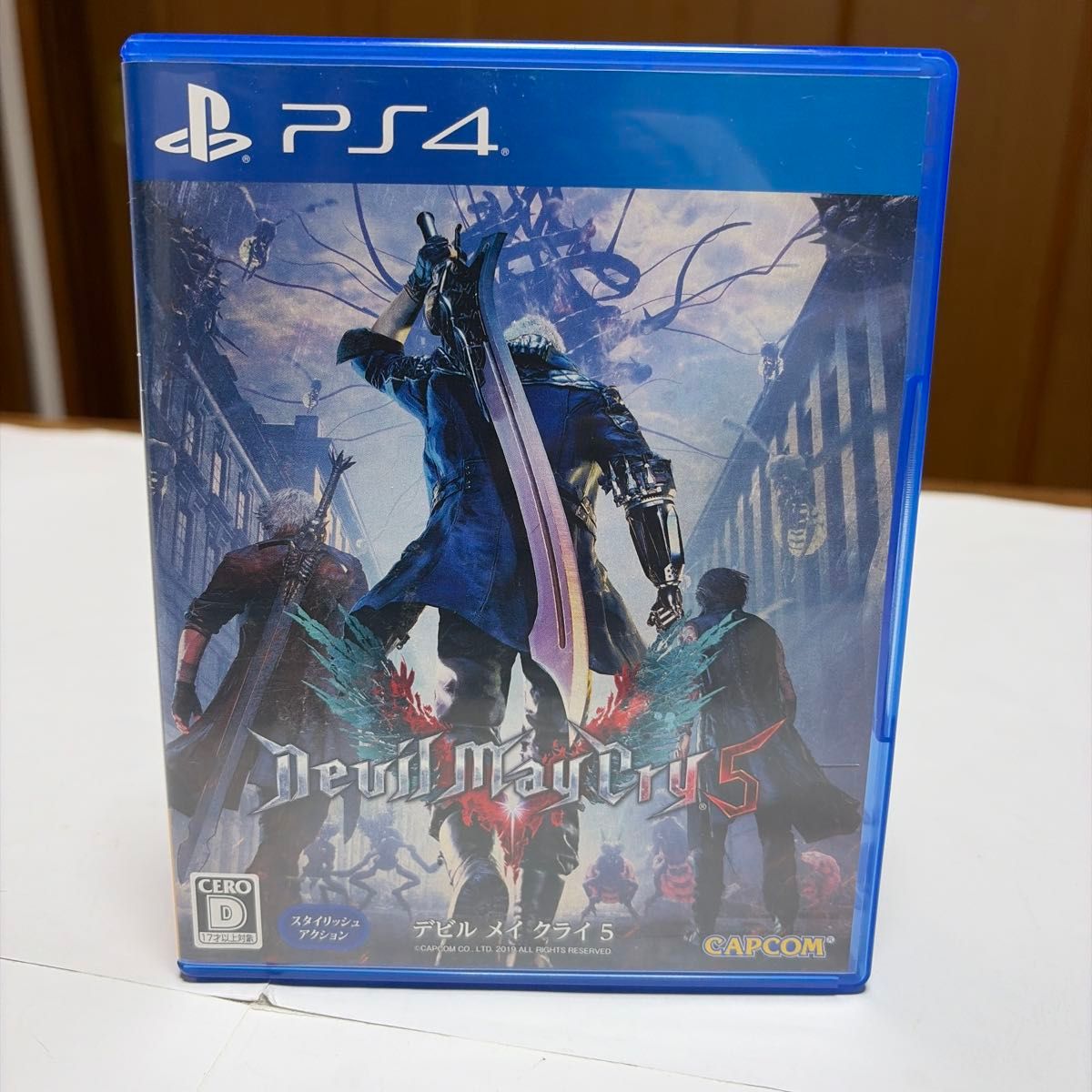 【PS4】 デビル メイ クライ 5 [通常版]【動作確認済】