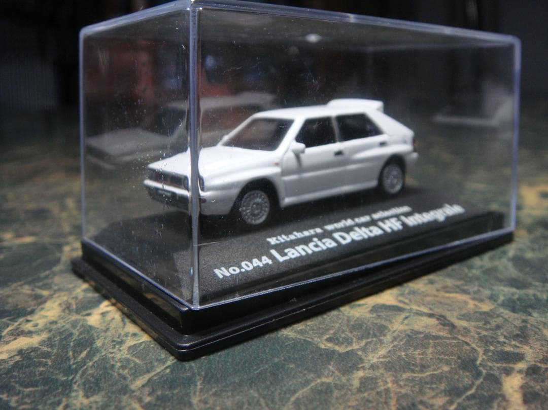 Kitamura World Car No. 044 Lancia Delta HF Integrale, 1/72 scale