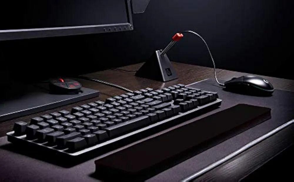 键盘用列表缓解疲劳keyboard rist红色和黑色