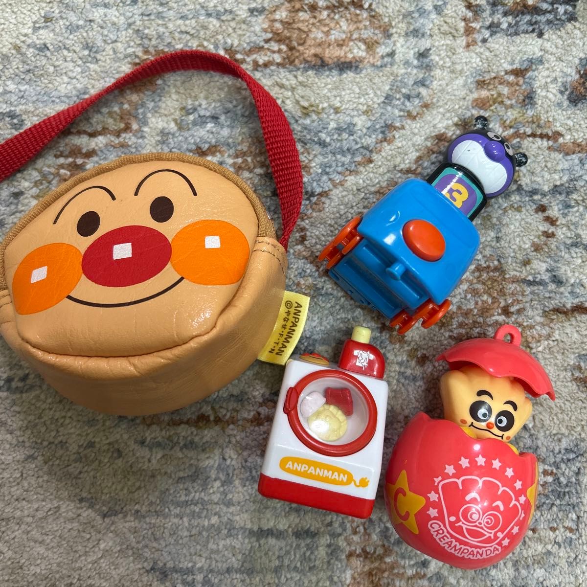 Anpanman Toys Lot of 4 Pieces Set Pouch Figures