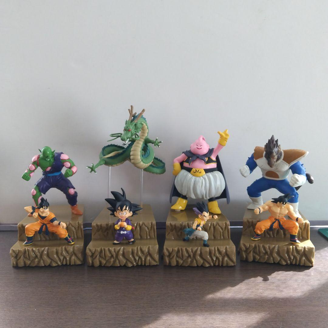 Price Drop! Extremely Rare Dragon Ball Figure Set of 8 with Stands