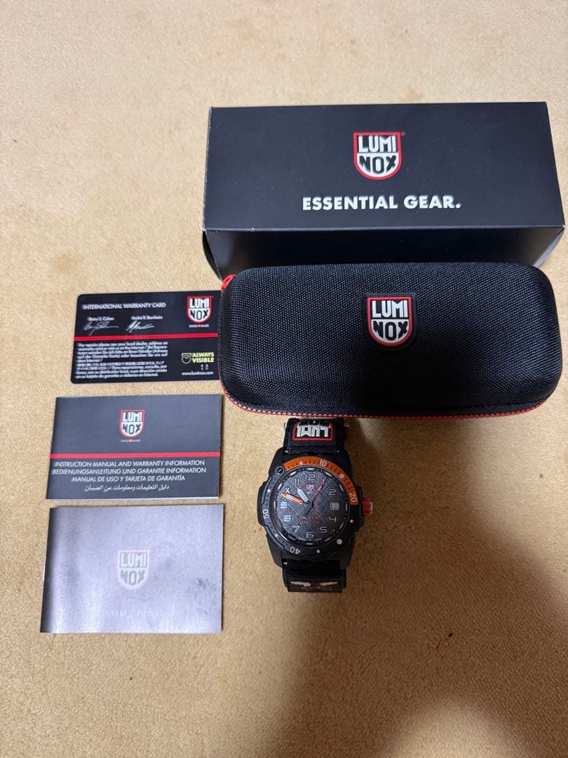 LUMINOX NEVER GIVE UP 手表