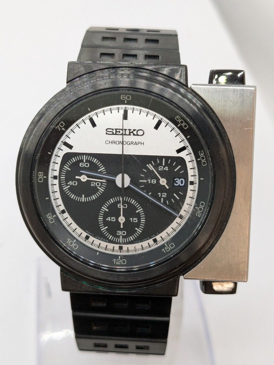 精工 SEIKO GIUGIARO 乔治亚罗设计 男士腕表 金色表带 石英计时码表 7T12-0BP0