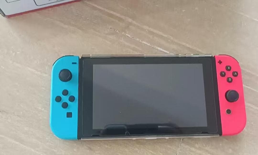 Nintendo Switch 主机 霓虹蓝 霓虹红