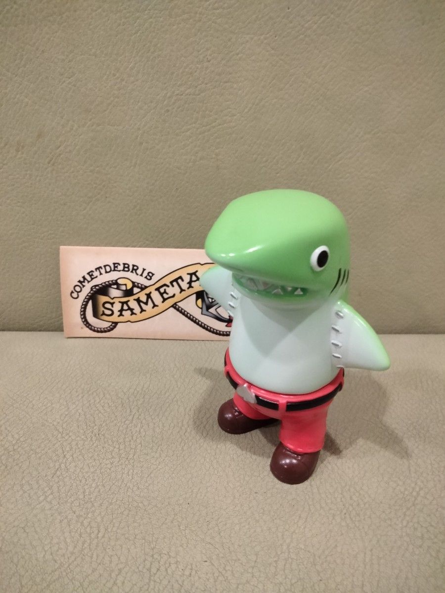 COMETDEBRIS花样滑冰鲨鱼油轮彩色油轮海豚家族海豚阿米