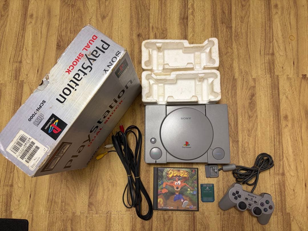 索尼 PlayStation 主机 SCPH-7000