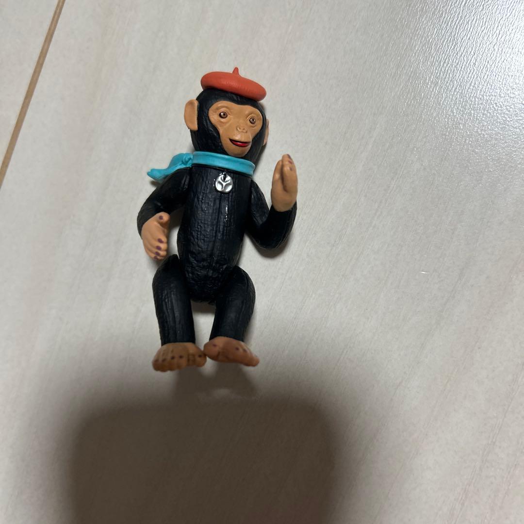 Plum's Figure Collection ● Cheerful Chimpanzee