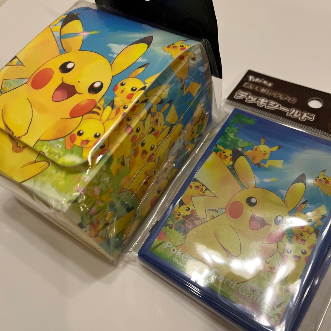 皮卡丘大集合甲板甲板套装
