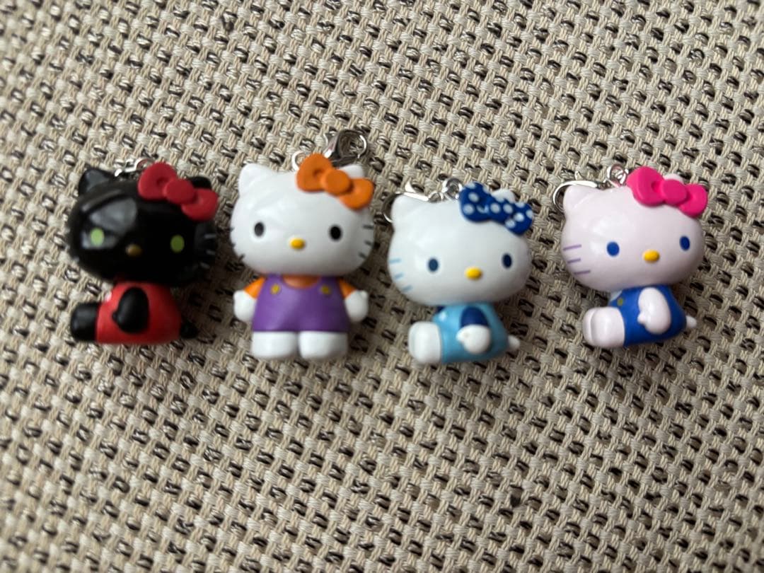 Hello Kitty Surprise Mix Figure 4 Types