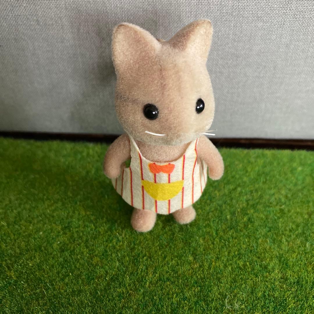 Sylvanian Families Ivory Cat Doll, 1 Piece, Boy