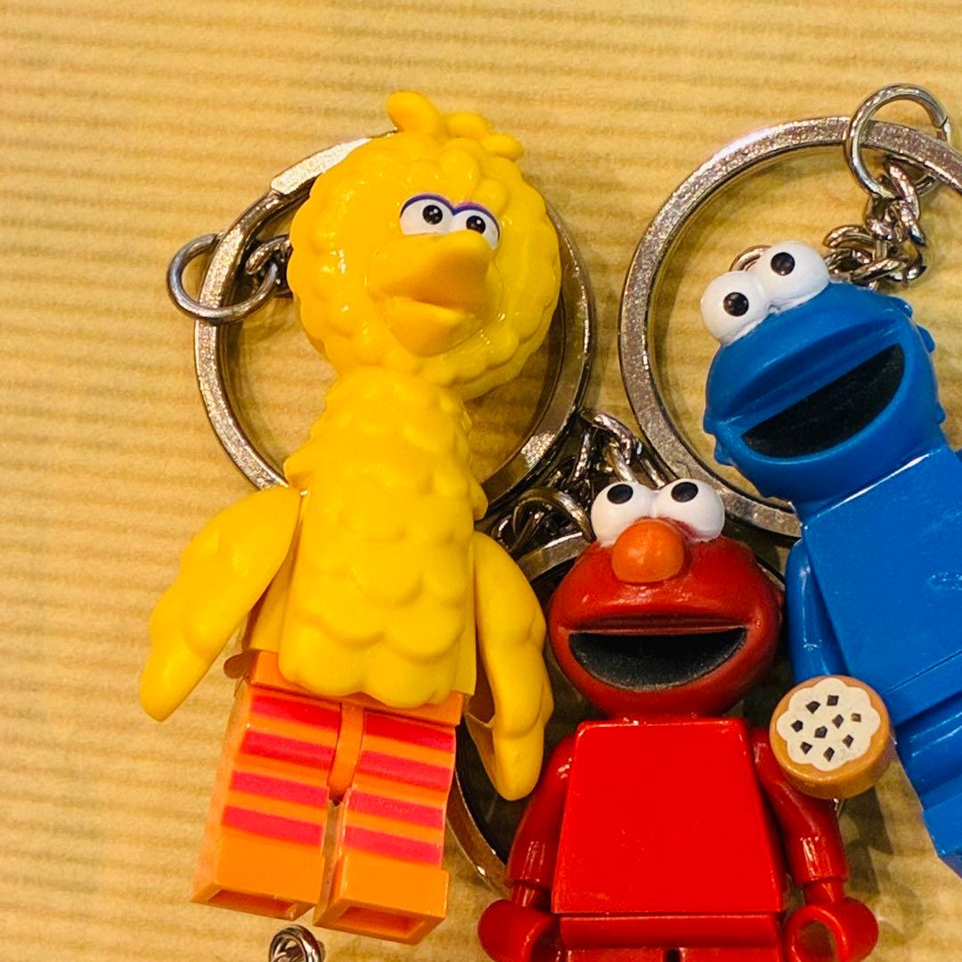 New Rare Mini Figure Big Bird Sesame Street Keychain