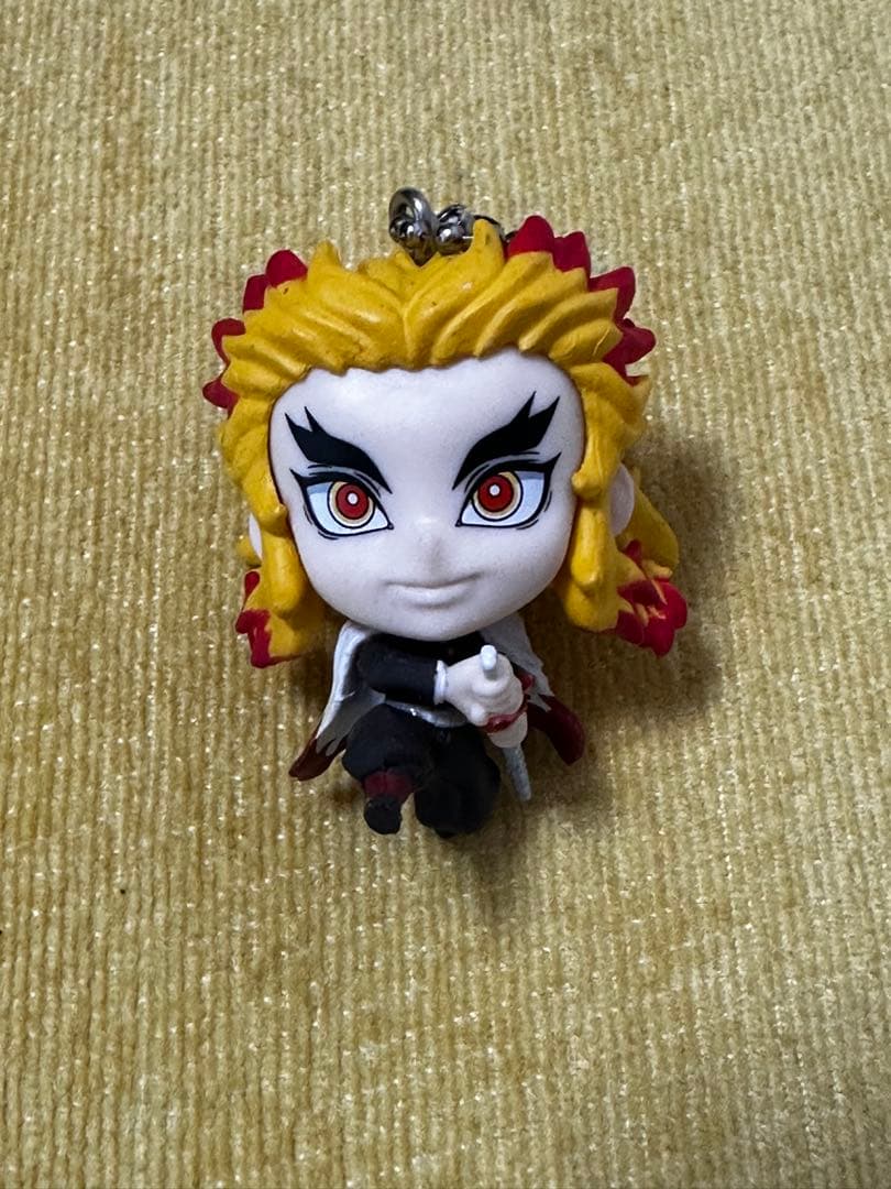 Demon Slayer: Kimetsu no Yaiba Kyojuro Rengoku Mini Figure Keychain