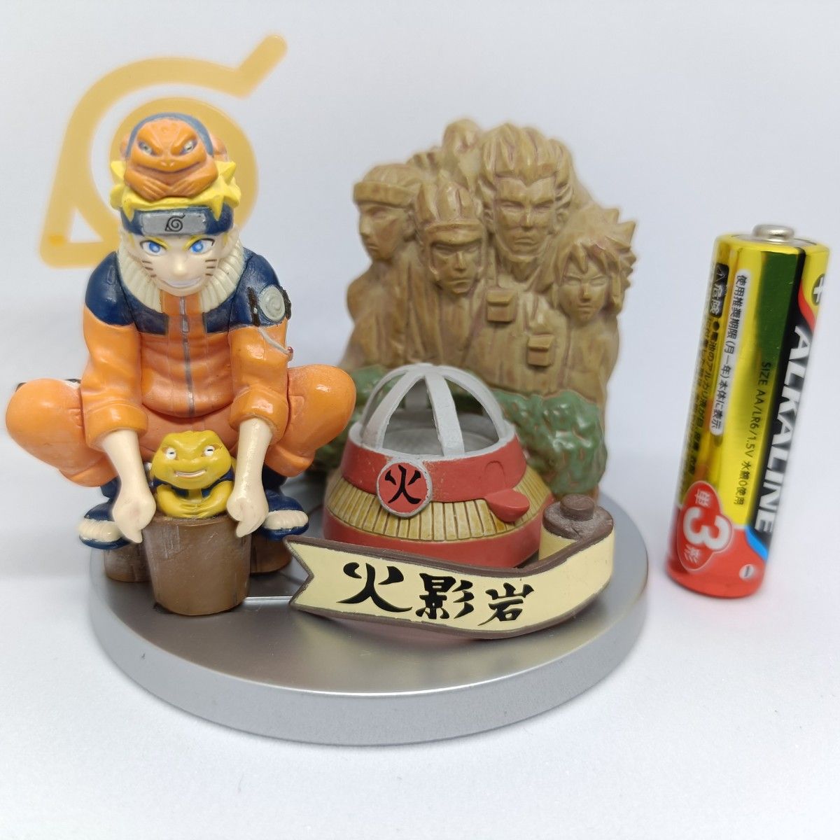 NARUTO ナルト 木ノ葉絵巻 カードスタンド 火影岩 フィギュア 少年ジャンプ