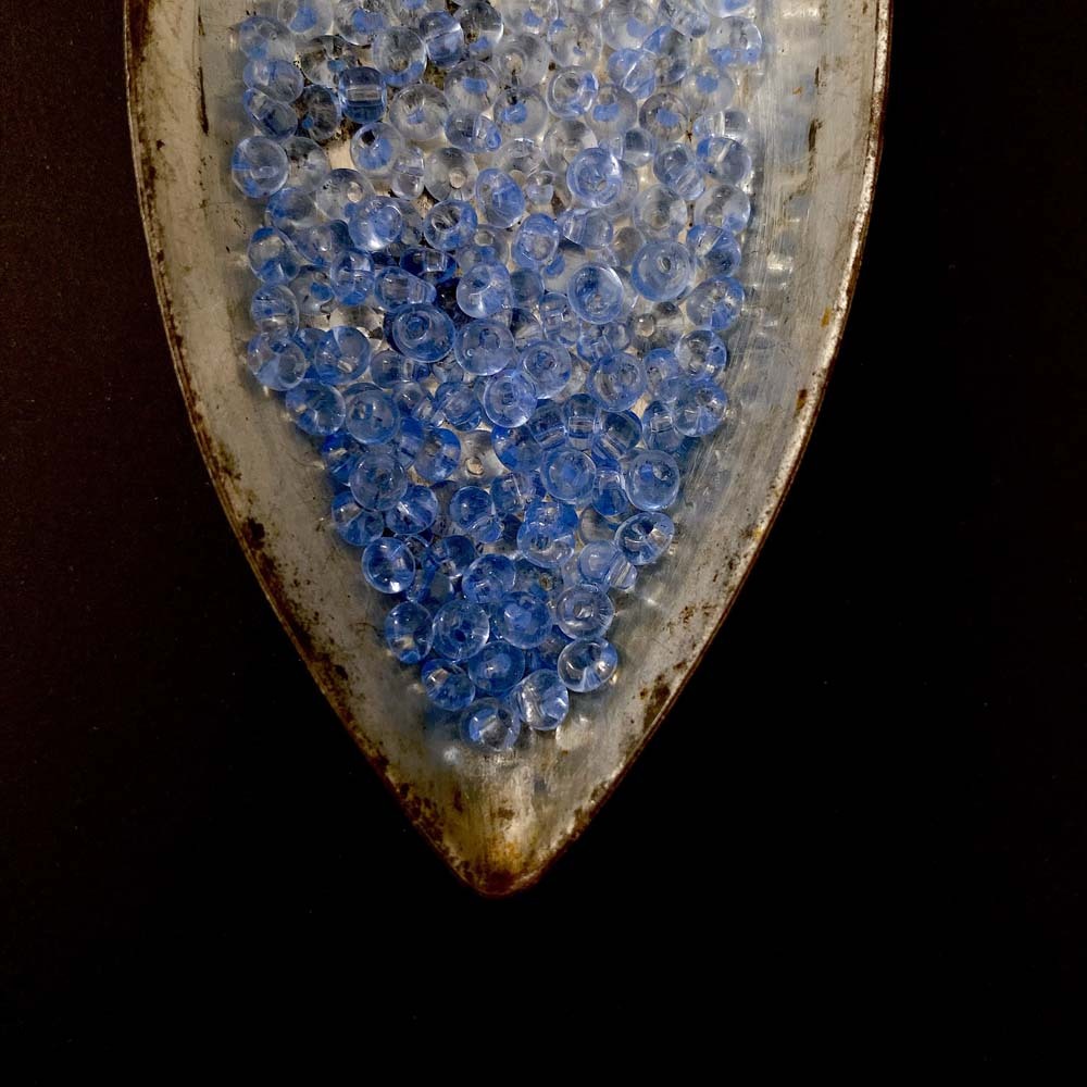 【约50个】3 × 4mm玻璃珠 [浅蓝色] 透明滴手工手工编织种子珠项链材料B2-18