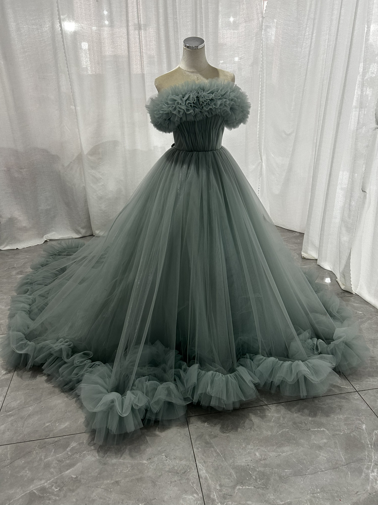 彩色礼服拆卸离岸蓝灰色褶皱公主线婚礼婚礼