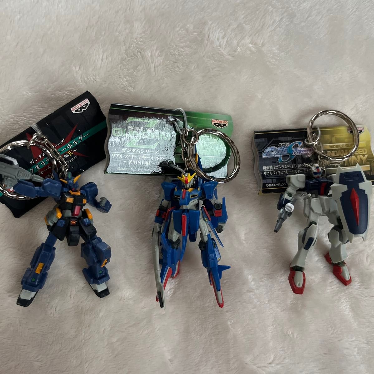 キーホルダー ガンダムシリーズ リアルフィギュアキーホルダー 3種セット バンプレスト