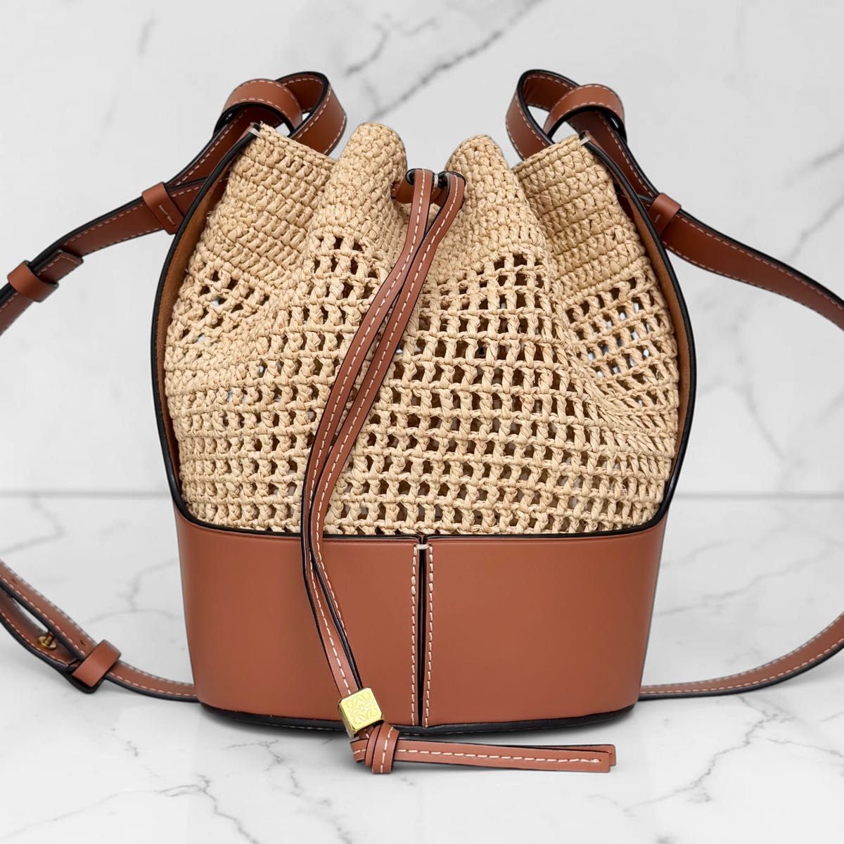 未使用品 ロエベ バルーン スモール バッグ ラフィア ショルダーバック LOEWE