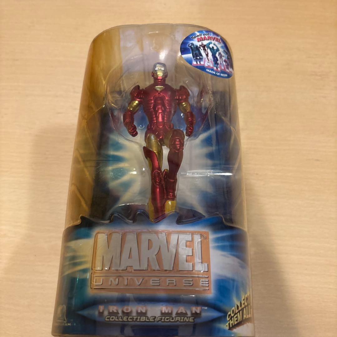 MARVEL UNIVERSE Iron Man Figure