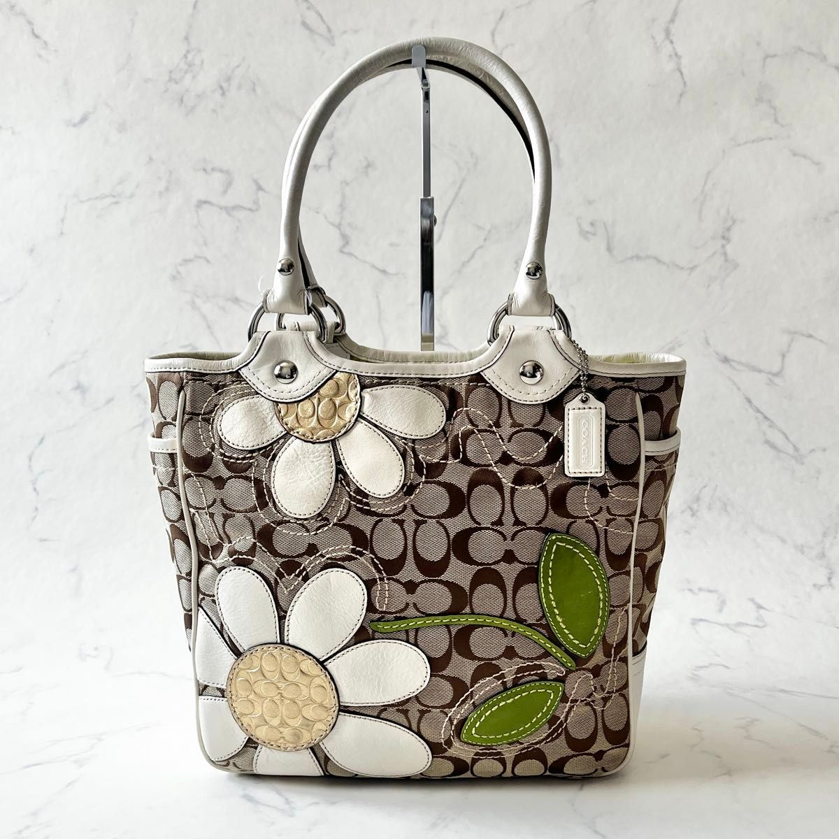 COACH Coach Signature Daisy Breaker Applique Flower Tote Bag Canvas Leather Genuine Leather Beige White